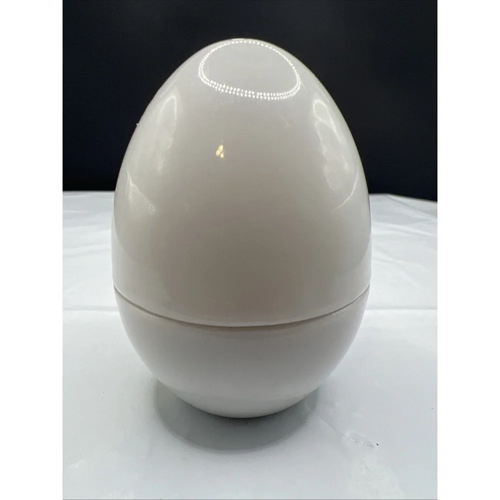 Vintage Avon Stacking Hard Boiled Egg Salt & Pepper Shaker Set Porcelain 1980s